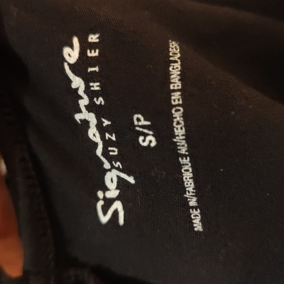 Black tanktop - Picture 8 of 9